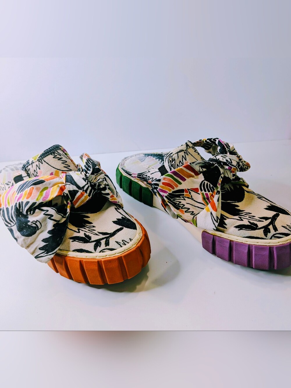 FARM Rio Birds Platform Mule Sneakers Woman's Size 9 Multicolor